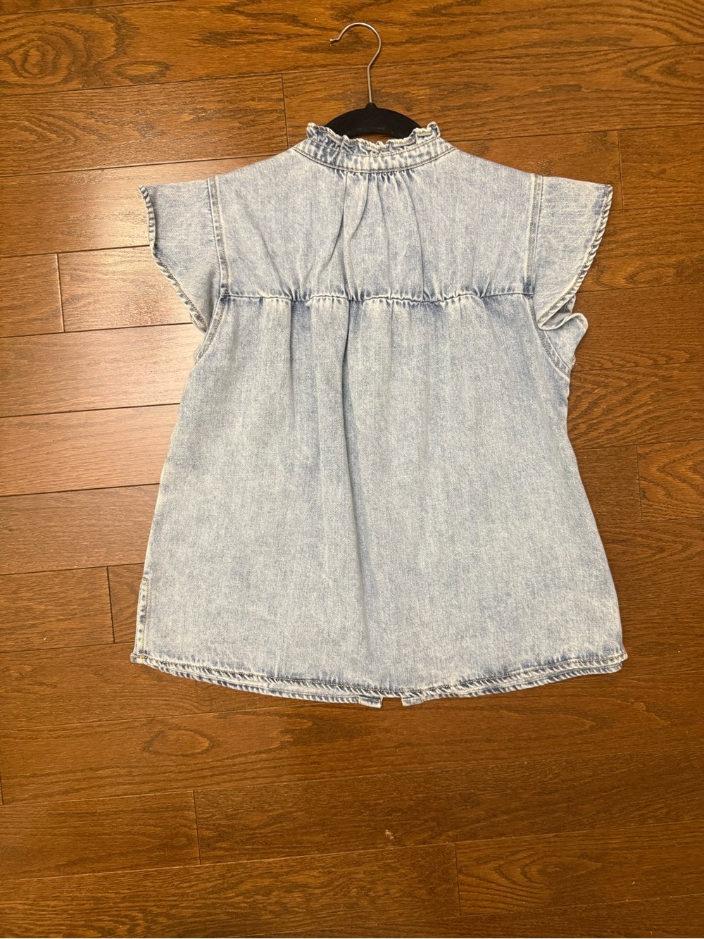 NWT | RAILS | Ruthie Denim Ruffle Top | XS - Picture 8 of 8